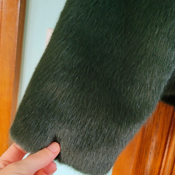 Green Faux Fur Coat - Picture 5 of 7